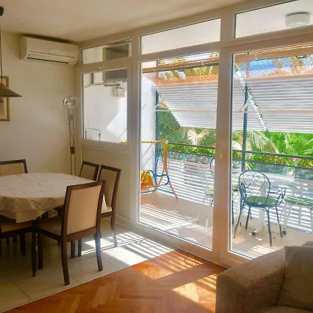 Roza Apartment